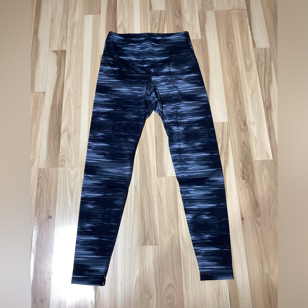 Old Navy Black and Grey Leggings Size Medium